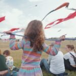 Zwischen Riesendrachen und Menschenmassen:  Drachenfest auf dem Tempelhofer Feld